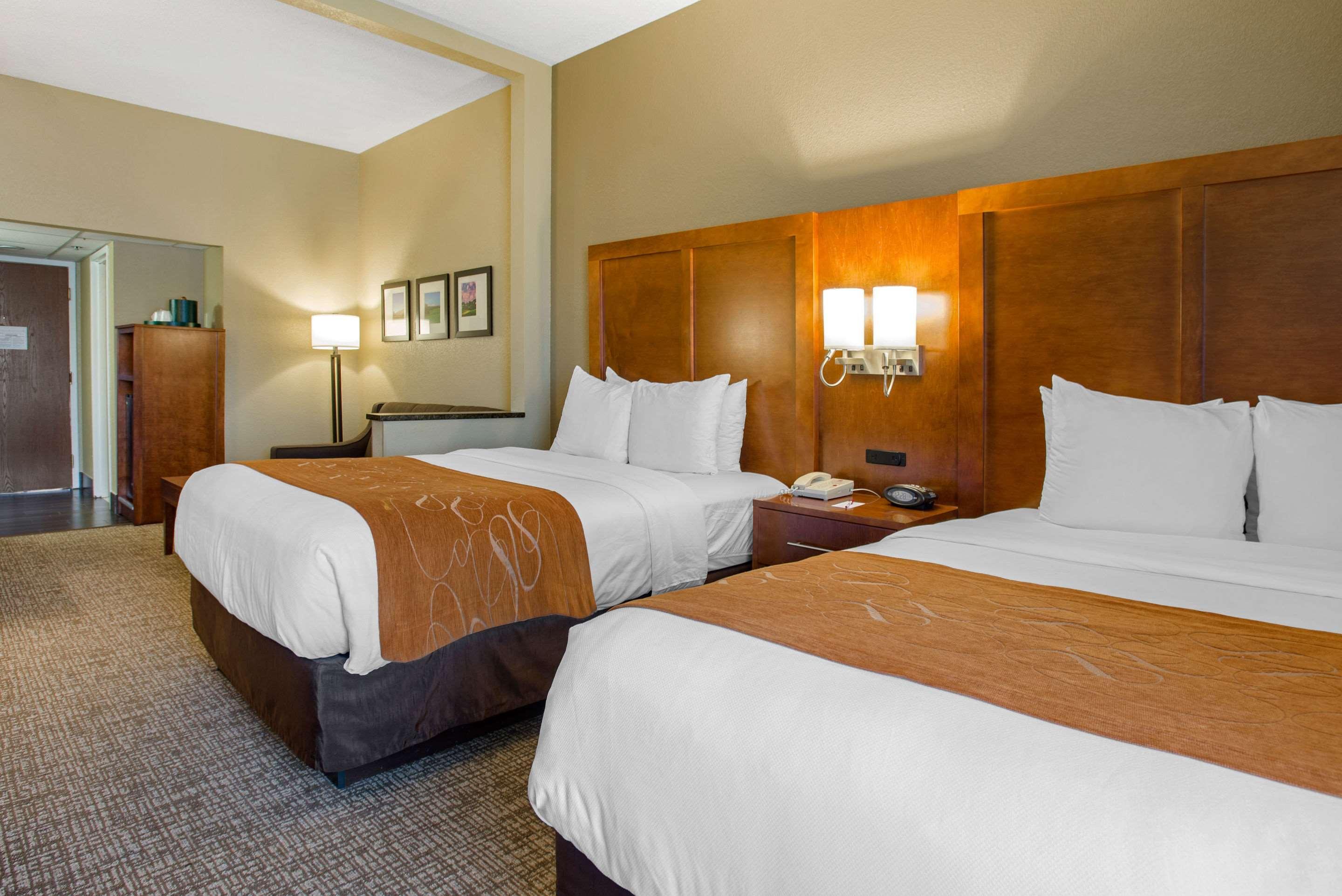 Comfort Suites Bethlehem Near Lehigh University And Lvi Airport Bagian luar foto