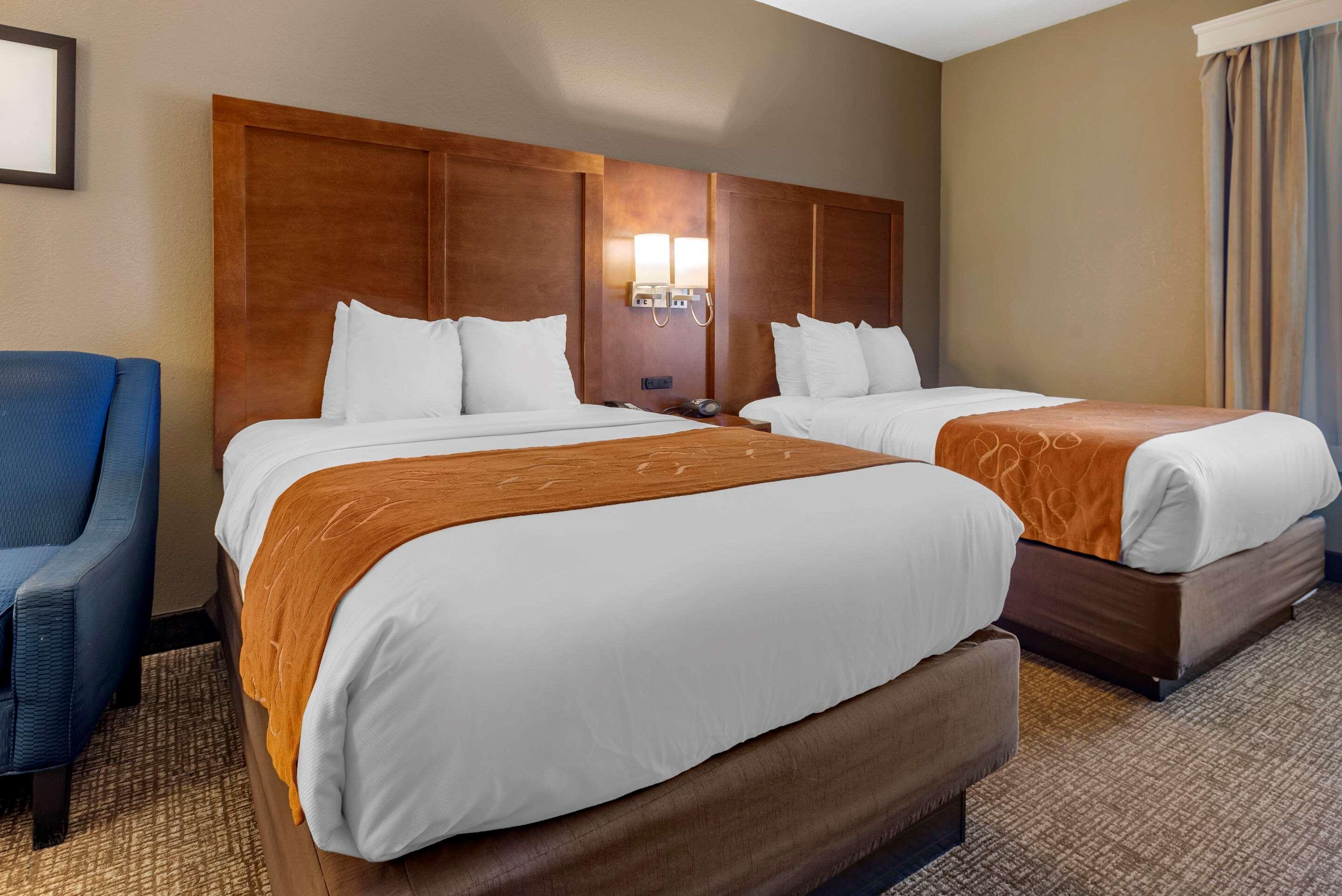 Comfort Suites Bethlehem Near Lehigh University And Lvi Airport Bagian luar foto