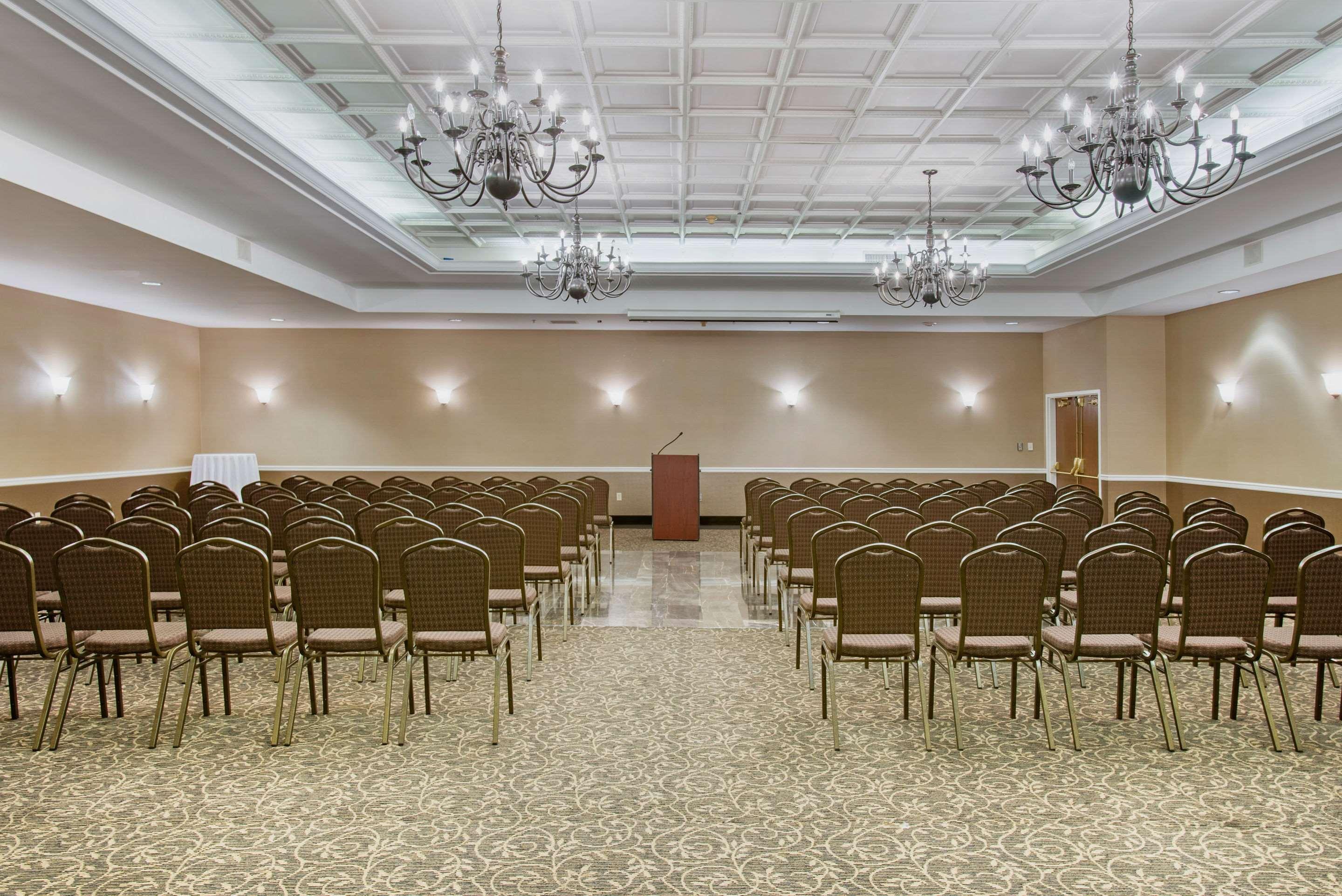 Comfort Suites Bethlehem Near Lehigh University And Lvi Airport Bagian luar foto