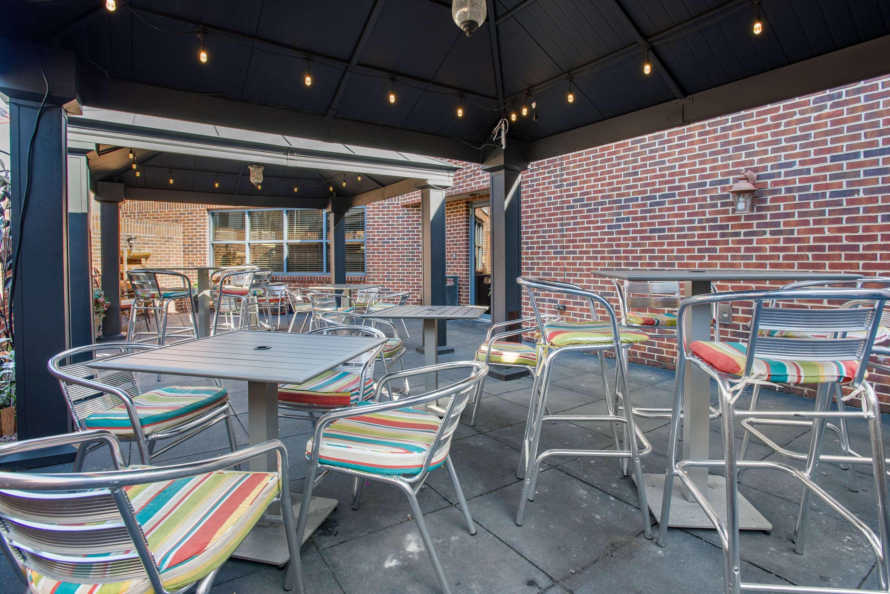 Comfort Suites Bethlehem Near Lehigh University And Lvi Airport Bagian luar foto