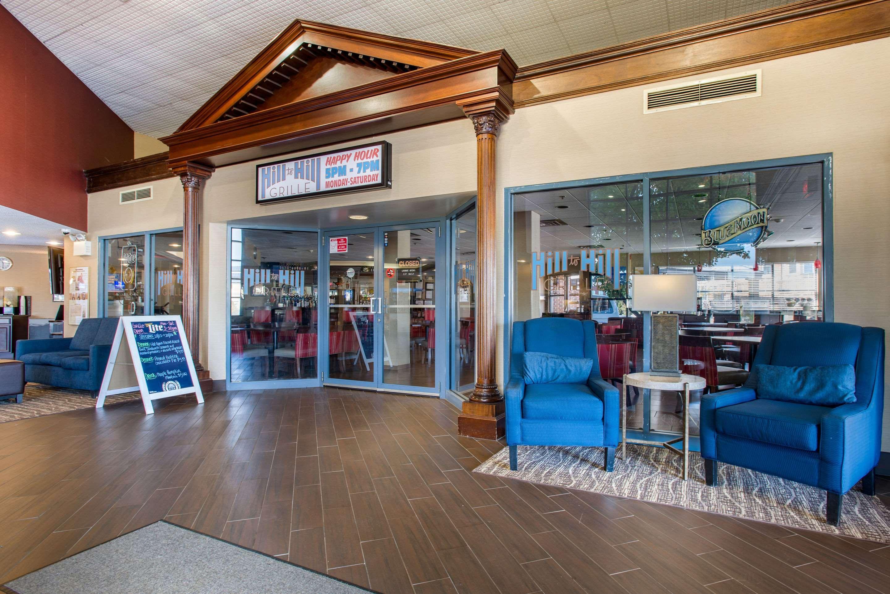 Comfort Suites Bethlehem Near Lehigh University And Lvi Airport Bagian luar foto