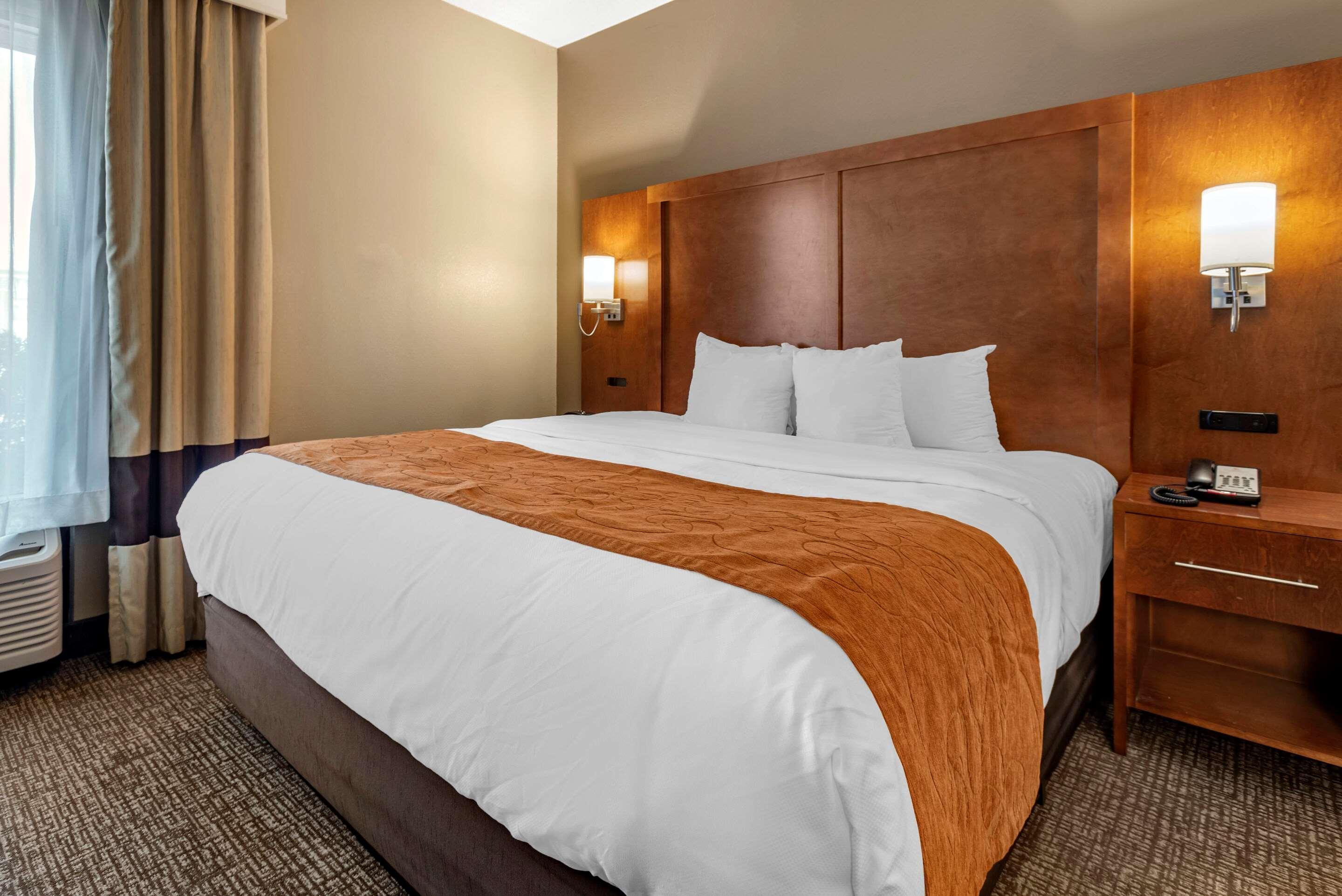 Comfort Suites Bethlehem Near Lehigh University And Lvi Airport Bagian luar foto